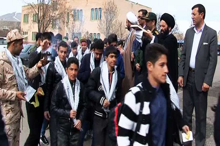 اعزام 130 بسیجی هریسی به مناطق عملیاتی جنوب اعزام 130 بسیجی هریسی به مناطق عملیاتی جنوب