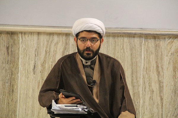 طبقه فقیر از پردات خمس و زکات معاف هستند/ ابعاد نظریه «نصاب»