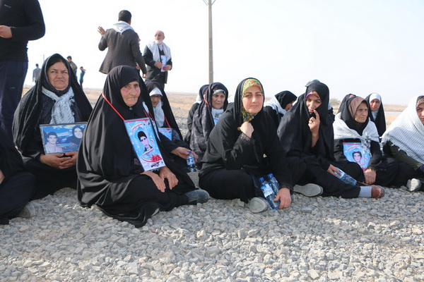 گزارش تصویری حضور خانواده شهدا در مناطق عملیاتی جنوب