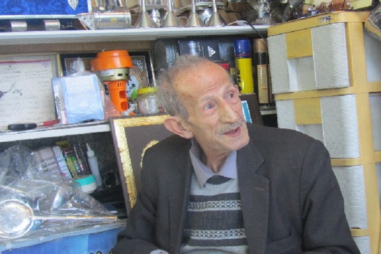 حلبی&zwnj;سازی؛ هنری کاربردی از گذشته تا به امروز/احیا کردن شغل پدری&zwnj;ام&zwnj; موجب موفقیت در این حرفه شد