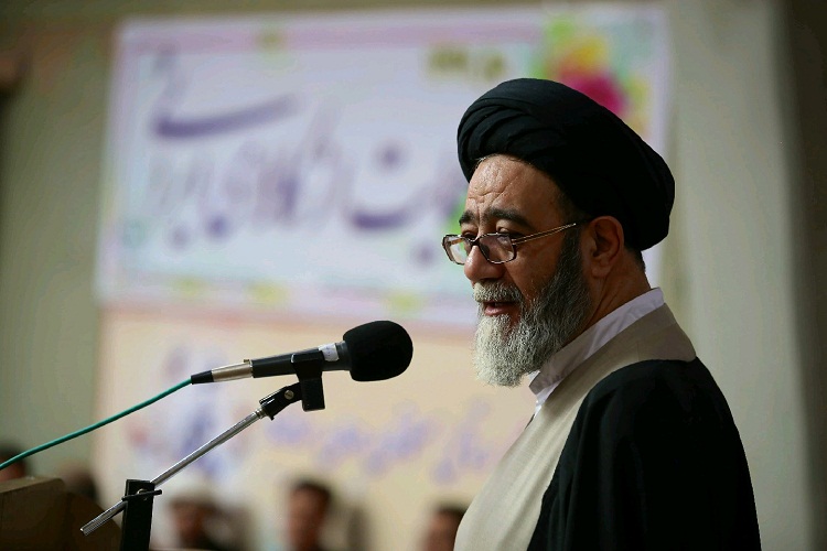تشریفات زاید در مراسم عزاداری حذف شود