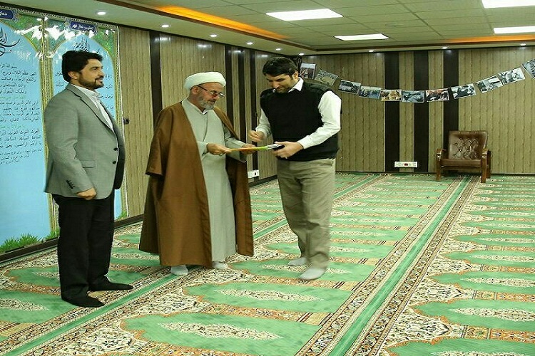 خادمان و فعالان نماز راهداری و حمل و نقل جاده&zwnj;ای لرستان تجلیل شدند