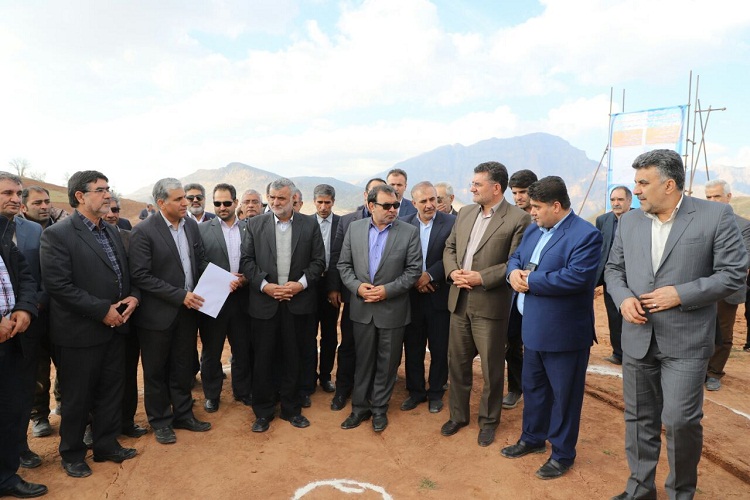 کلنگ&zwnj;&zwnj;زنی مجتمع خیریه فجر لرستان
