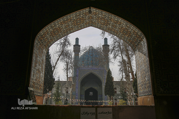 مدرسه ی صدر علمیه امام صادق (صدر چهار باغ)