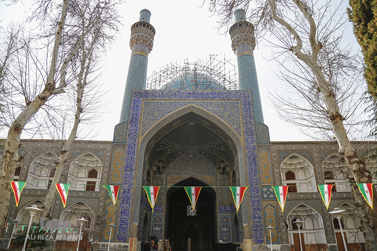 مدرسه ی صدر علمیه امام صادق (صدر چهار باغ)