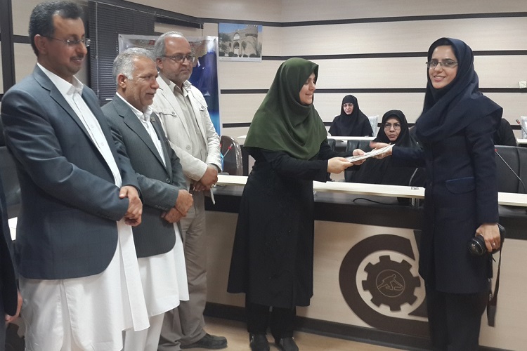 تصاویری از اختتامیه مسابقات قرآن فنی‌وحرفه‌ای زاهدان