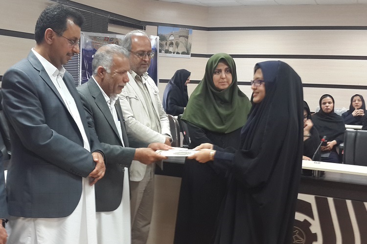 تصاویری از اختتامیه مسابقات قرآن فنی‌وحرفه‌ای زاهدان