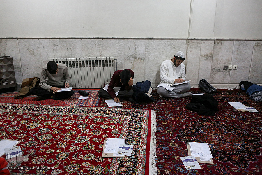 گله&zwnj;مندی متسابقان از مکان برگزاری آزمون طرح ملی حفظ و پاسخ مسئولان