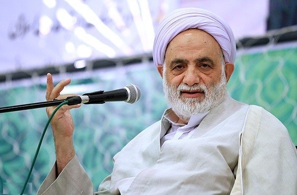 بصیرت؛ عامل پیش پا زدن به امان&zwnj;نامه دشمن