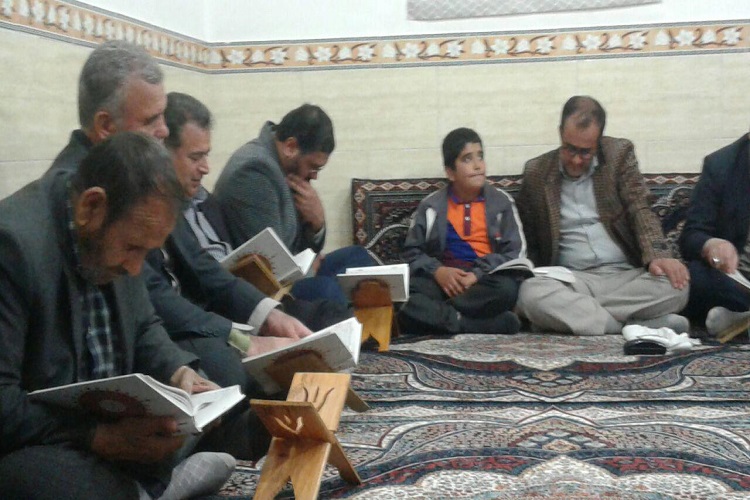 گزارش تصویری از محفل انس با قرآن موسسه آل&zwnj;یاسین سجاس