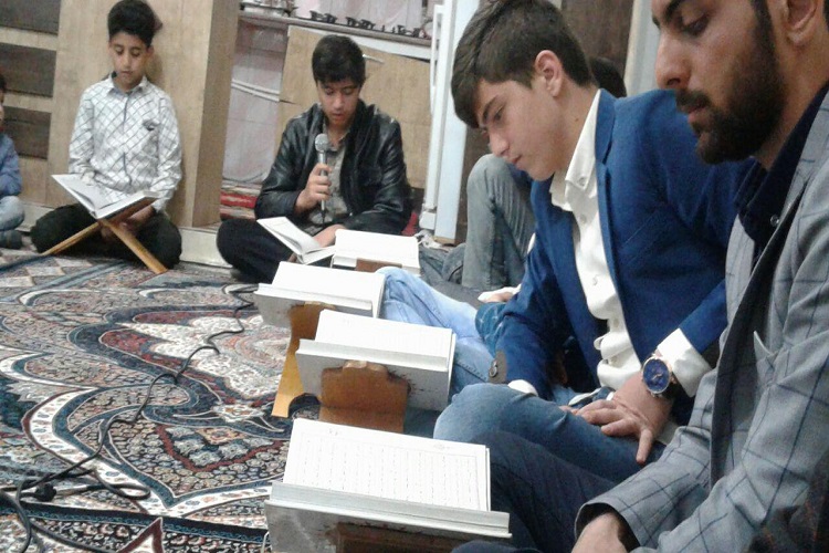 گزارش تصویری از محفل انس با قرآن موسسه آل&zwnj;یاسین سجاس