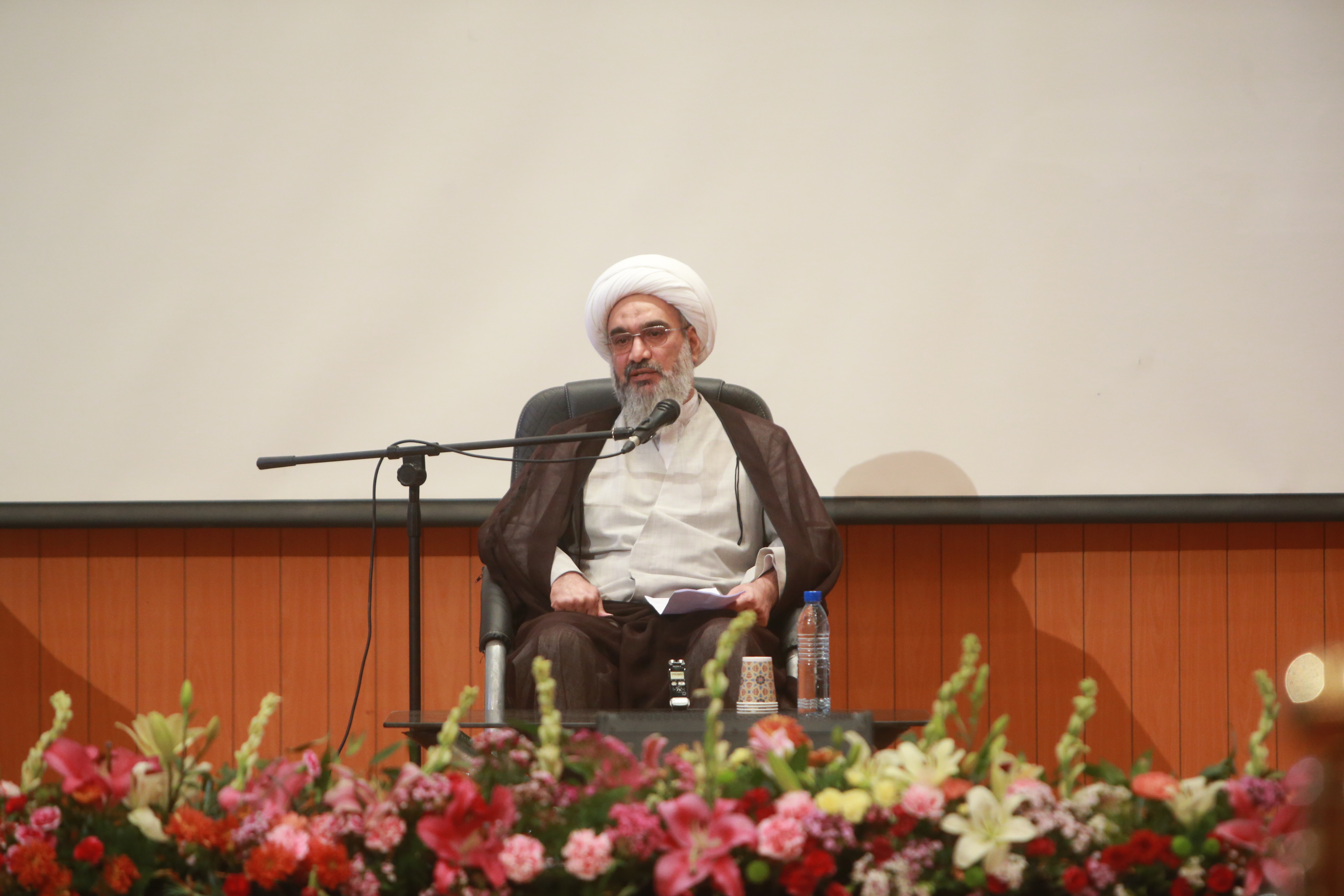 الزامات تدوین سند جامع گردشگری؛ رشد در عرصههای مختلف و شکوفایی اقتصاد الزامات تدوین سند جامع گردشگری؛ رشد در عرصههای مختلف و شکوفایی اقتصاد