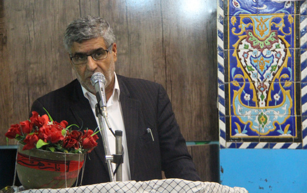 گزارش تصویری رونمایی کتاب «تا روشنای ستاره» در کوهدشت گزارش تصویری رونمایی کتاب «تا روشنای ستاره» در کوهدشت