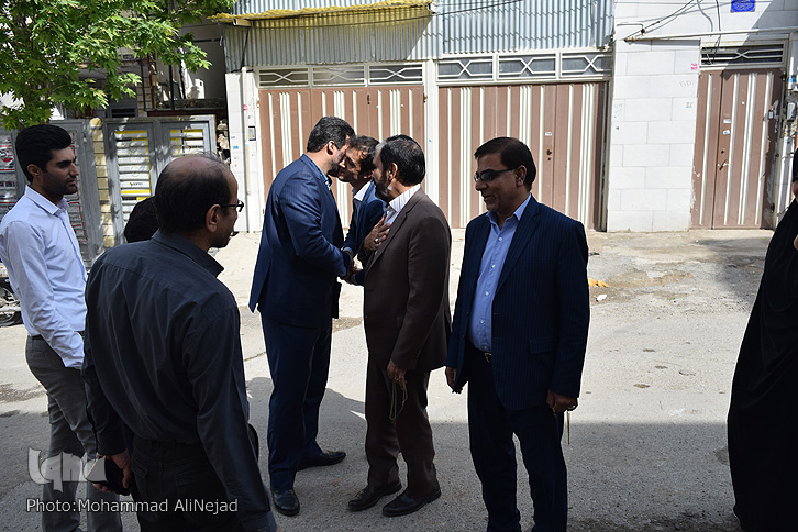دیدار مسئول سازمان بسیج هنرمندان و سرپرست آموزش و پرورش لرستان با شهید زنده لرستانی دیدار مسئول سازمان بسیج هنرمندان و سرپرست آموزش و پرورش لرستان با شهید زنده لرستانی