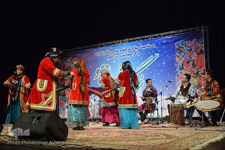 برگزاری جشن «سُورگانه شُعله اَفتاو» در خرمآباد + عکس برگزاری جشن «سُورگانه شُعله اَفتاو» در خرمآباد + عکس