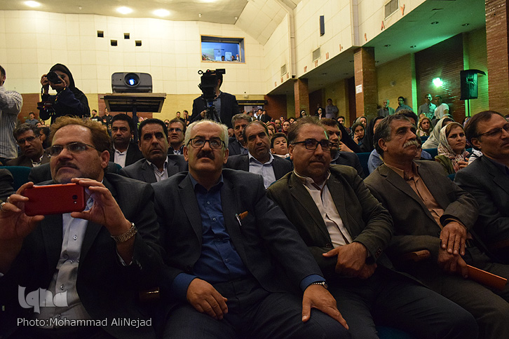 برگزاری جشن «سُورگانه شُعله اَفتاو» در خرمآباد + عکس برگزاری جشن «سُورگانه شُعله اَفتاو» در خرمآباد + عکس