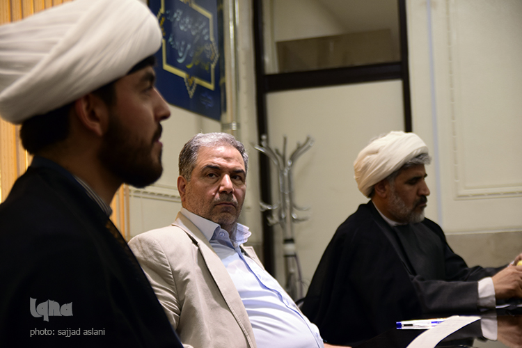 مطهری، درصدد احیای اندیشه و تفکر اسلامی بود/ مطهری قابل نقد است