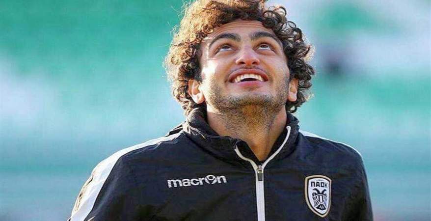 قرآن‌خواندن ستاره سوپرلیگ فوتبال یونان+عکس