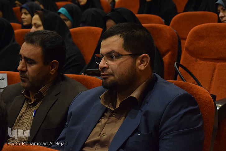 گزارش تصویری آیین تجلیل از معلمان نمونه لرستان