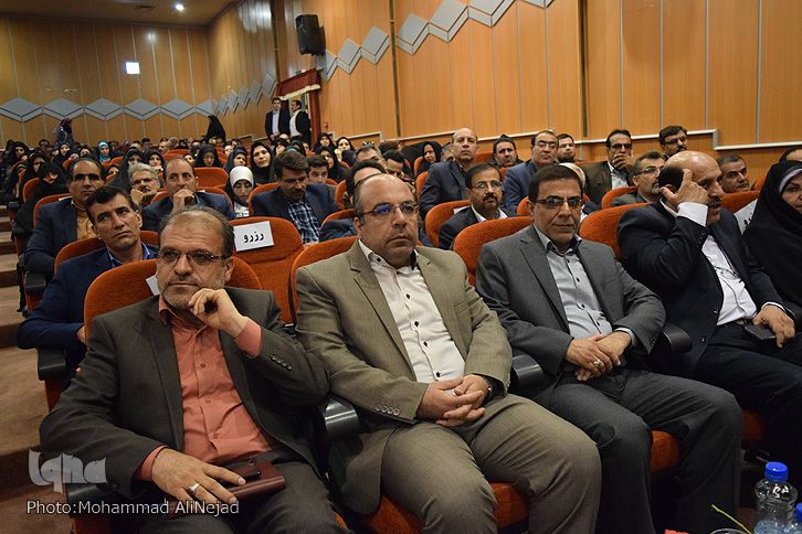 گزارش تصویری آیین تجلیل از معلمان نمونه لرستان