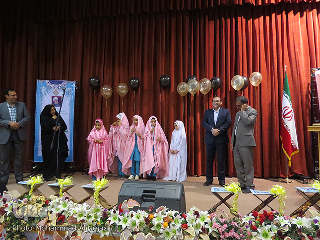 گزارش تصویری جشن شکرگزاری قرآن دانشآموزان دبستان یادگار امام(ره) گزارش تصویری جشن شکرگزاری قرآن دانشآموزان دبستان یادگار امام(ره)
