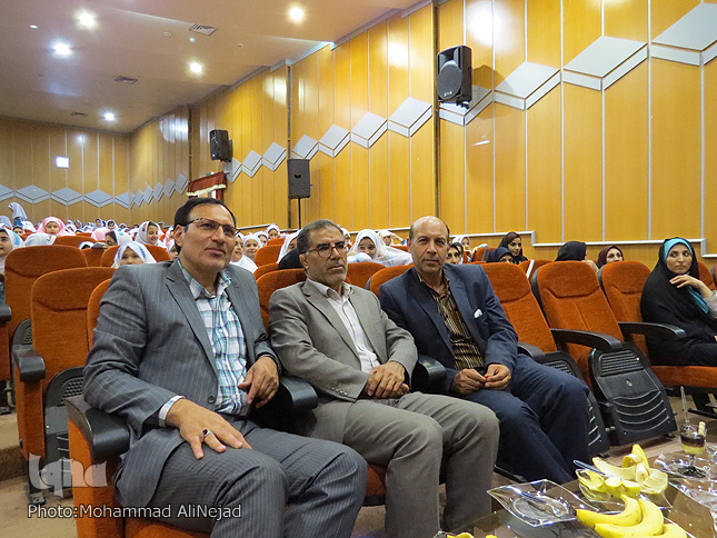 گزارش تصویری جشن شکرگزاری قرآن دانشآموزان دبستان یادگار امام(ره) گزارش تصویری جشن شکرگزاری قرآن دانشآموزان دبستان یادگار امام(ره)