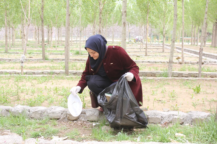 پاکسازی بقعه متبرکه امامزاده کوه در همدان انجام شد پاکسازی بقعه متبرکه امامزاده کوه در همدان انجام شد