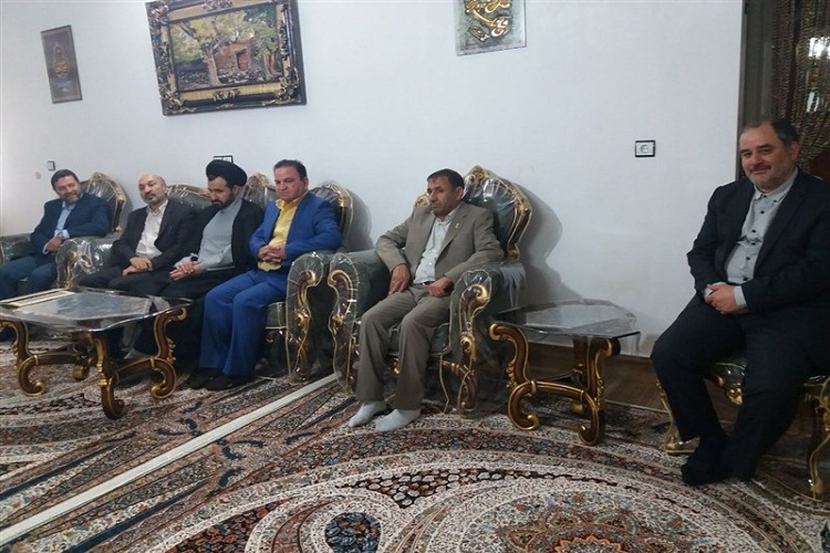 دیدار رئیس دانشگاه جامع علمی کاربردی کشور با خانواده شهید سبحانی
