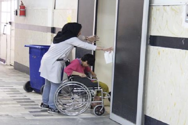 فرشتگان ‌شکسته‌بال در مجتمع توانبخشی امام علی(ع)