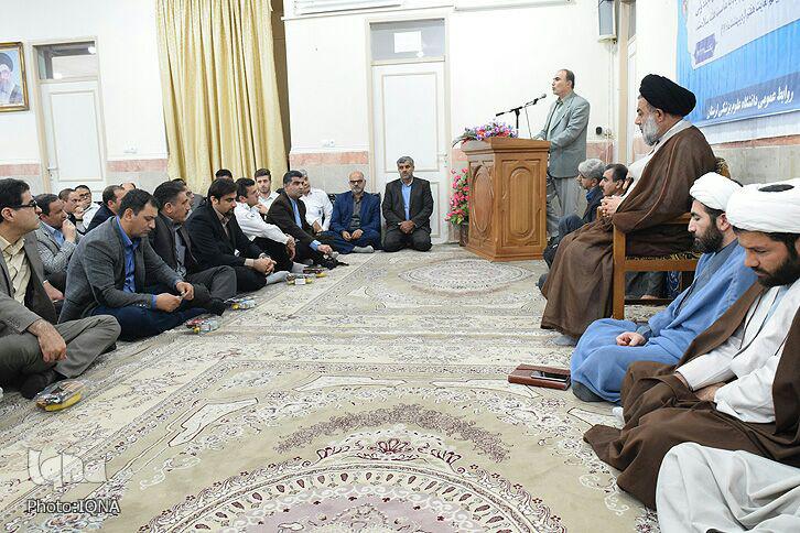 گزارش تصویری دیدار کارکنان علوم پزشکی لرستان با آیت&zwnj;الله میرعمادی