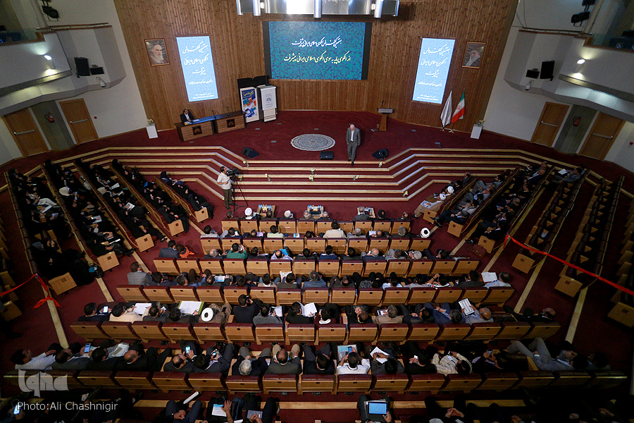 پایان هفتمین کنفرانس الگوی اسلامی ایرانی پیشرفت/ تجلیل از رساله&lrm;های برتر و رونمایی از آثار جدید