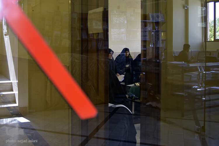 آزمون طرح اعطای مدرک به حافظان قرآن در ساعت 8:15 صبح جمعه در دانشگاه معارف قرآن و عترت واقع در خیابان شهیدان غربی برگزار شد