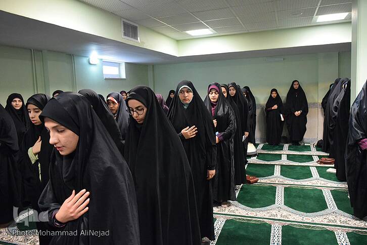 گزارش تصویری مراسم اختتامیه مسابقات قرآن دانش&zwnj;آموزان و فرهنگیان لرستان