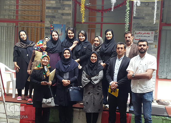 دیدار اعضای انجمن اتیسم ایران از مرکز توانبخشی تخصصی اتیسم یکتا دیدار اعضای انجمن اتیسم ایران از مرکز توانبخشی تخصصی اتیسم یکتا