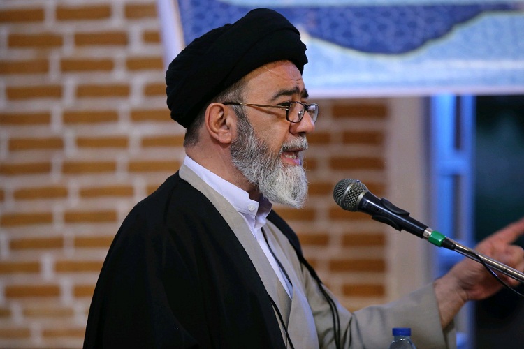 جذب حداکثری جوانان و امید آفرینی؛ رسالت روحانیت در جامعه