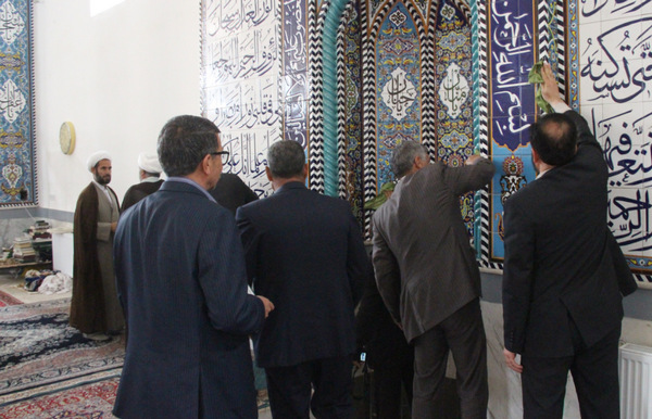 گزارش تصویری غبارروبی مسجد حضرت صاحب&zwnj;الزمان (عج) کوهدشت