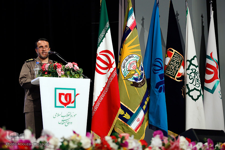 سردار کارگر خواستار برگزاری رزمواره مدافعان حرم به صورت بینالمللی شد سردار کارگر خواستار برگزاری رزمواره مدافعان حرم به صورت بینالمللی شد