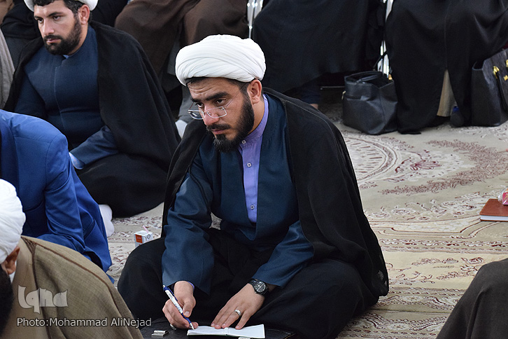 برگزاری همایش «طلایهداران تبلیغ» در لرستان + عکس برگزاری همایش «طلایهداران تبلیغ» در لرستان + عکس