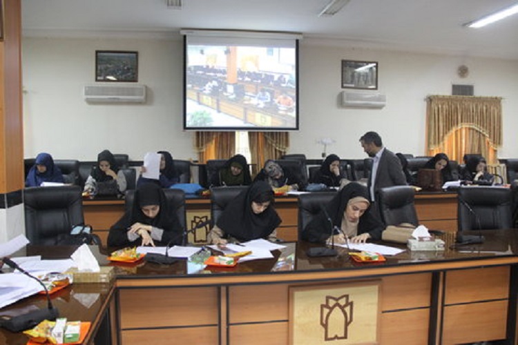 برگزاری آزمون بخش کتبی مسابقات قرآن دانشگاه علوم پزشکی کرمانشاه