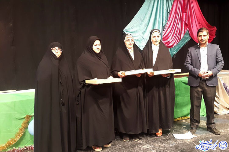 برگزاری جشن «شکوفههای موسسه قرآنی نوالسماء یزد» +عکس برگزاری جشن «شکوفههای موسسه قرآنی نوالسماء یزد» +عکس