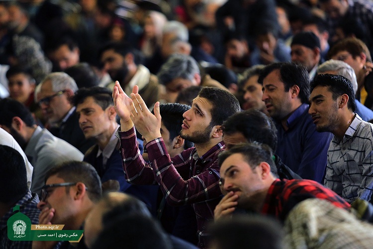 مناجاتخوانی ماه رمضان در رواق دارالهدایه برگزار میشود مناجاتخوانی ماه رمضان در رواق دارالهدایه برگزار میشود