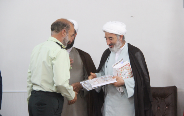 گزارش تصویری مراسم تجلیل از خادمان موکب زائران حسینی(ع) کوهدشت