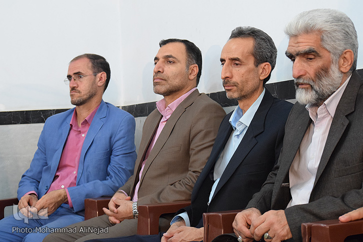 گزارش تصویری اولین برنامه تفسیر قرآن رمضان 97 گزارش تصویری اولین برنامه تفسیر قرآن رمضان 97