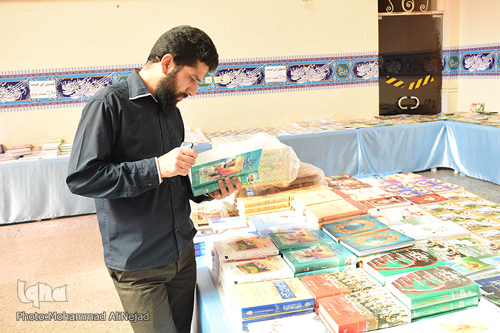 گزارش تصویری نمایشگاه کتاب و نرمافزار علوم قرآنی لرستان گزارش تصویری نمایشگاه کتاب و نرمافزار علوم قرآنی لرستان