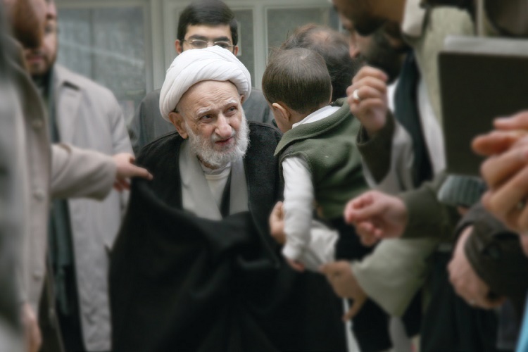 13 اردیبهشت؛ برگزاری مراسم بزرگداشت آیت الله بهجت(ره) در فومن