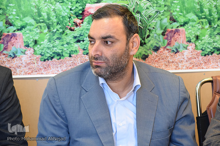 گزارش تصویری &laquo;نشست هم&zwnj;اندیشی توسعه ورزش&zwnj;های همگانی&raquo; در کمیته امداد لرستان