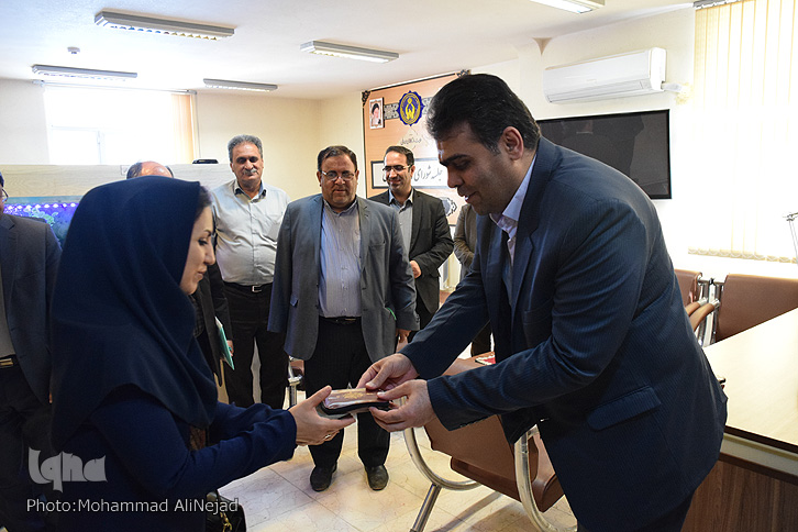 گزارش تصویری &laquo;نشست هم&zwnj;اندیشی توسعه ورزش&zwnj;های همگانی&raquo; در کمیته امداد لرستان