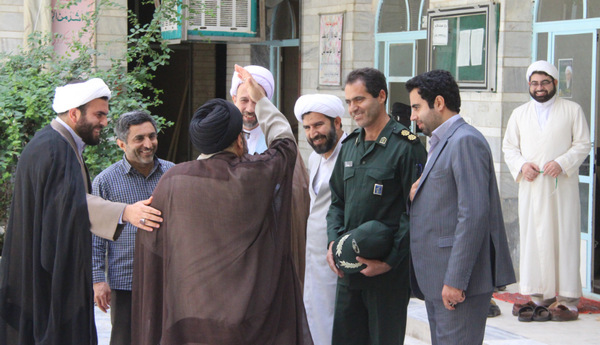 گزارش تصویری دیدار فرمانده جدید سپاه کوهدشت با رئیس و اساتید حوزه علمیه