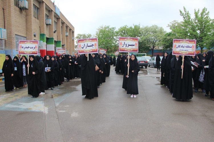 آغاز رقابت 620 دانش&zwnj;آموز دختر در سی و ششمین دوره مسابقات قرآن