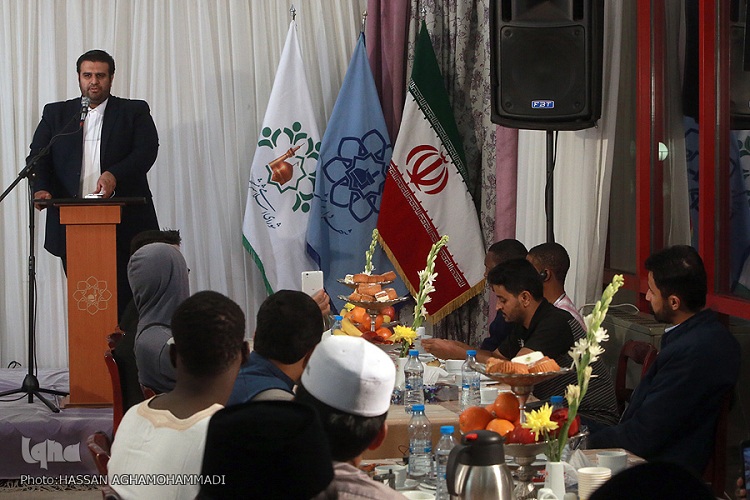 ضیافتی با چاشنی تلاوت داوران مسابقات بین&zwnj;المللی قرآن دانشجویان مسلمان + صوت